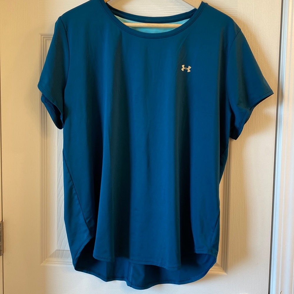 UnderArmor athletic shirt with cut outs in back